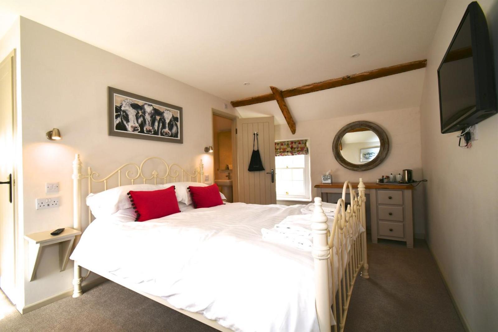 Carew Inn エクステリア 写真
