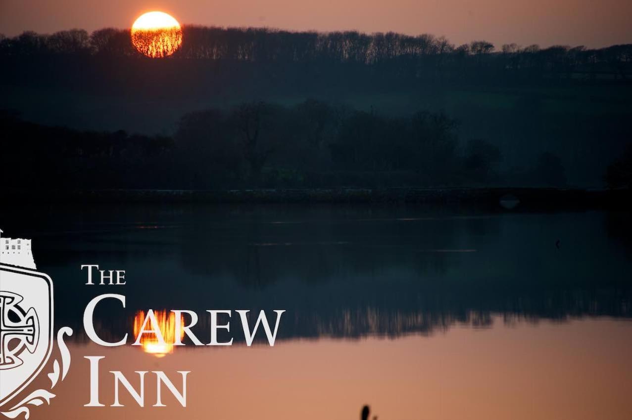 Carew Inn エクステリア 写真