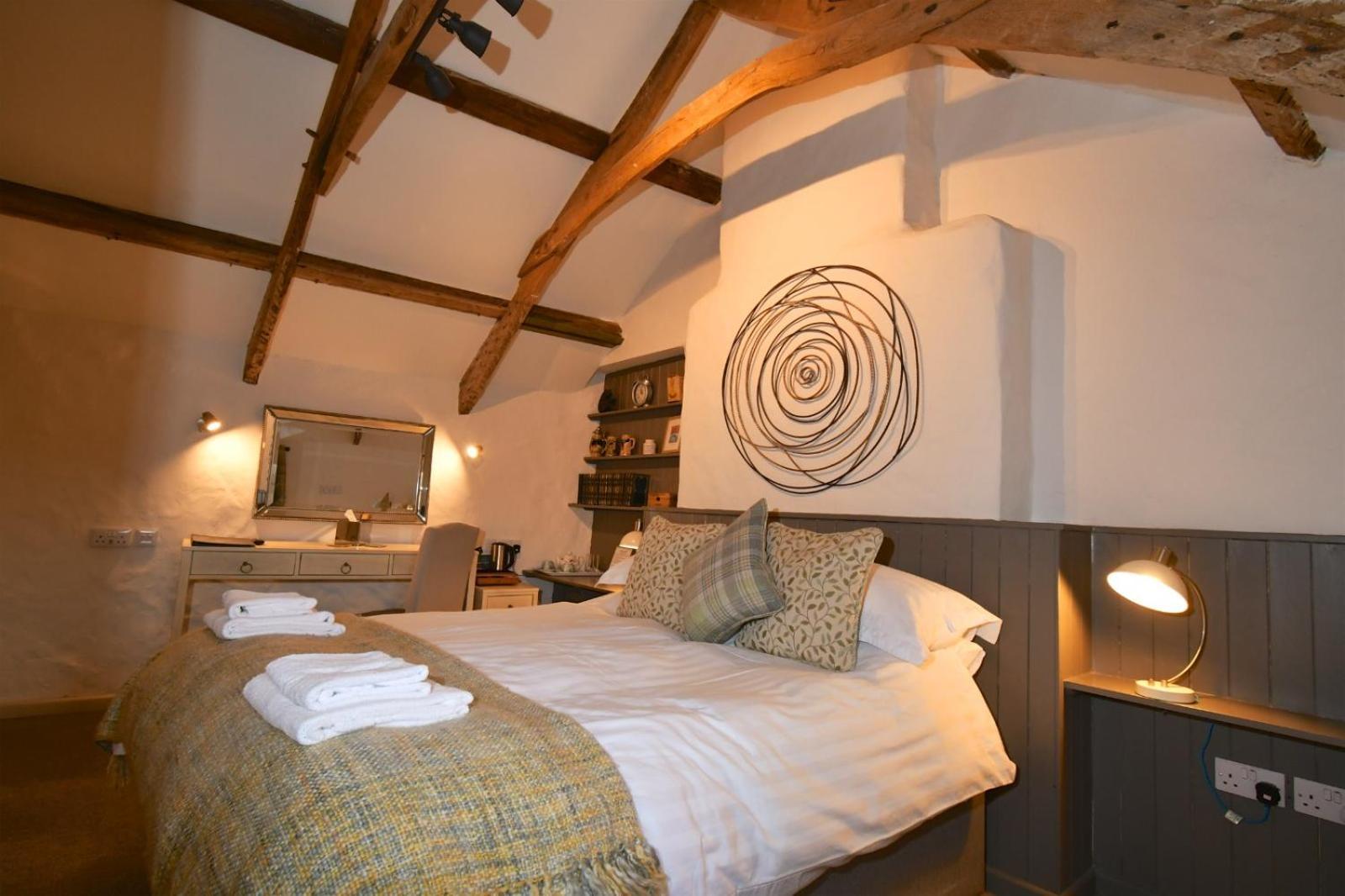 Carew Inn エクステリア 写真