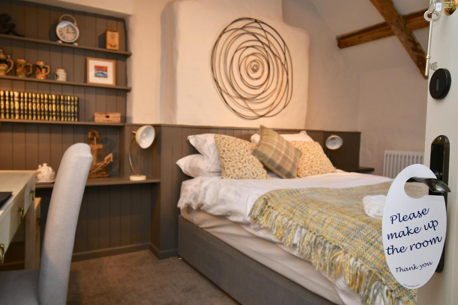 Carew Inn エクステリア 写真