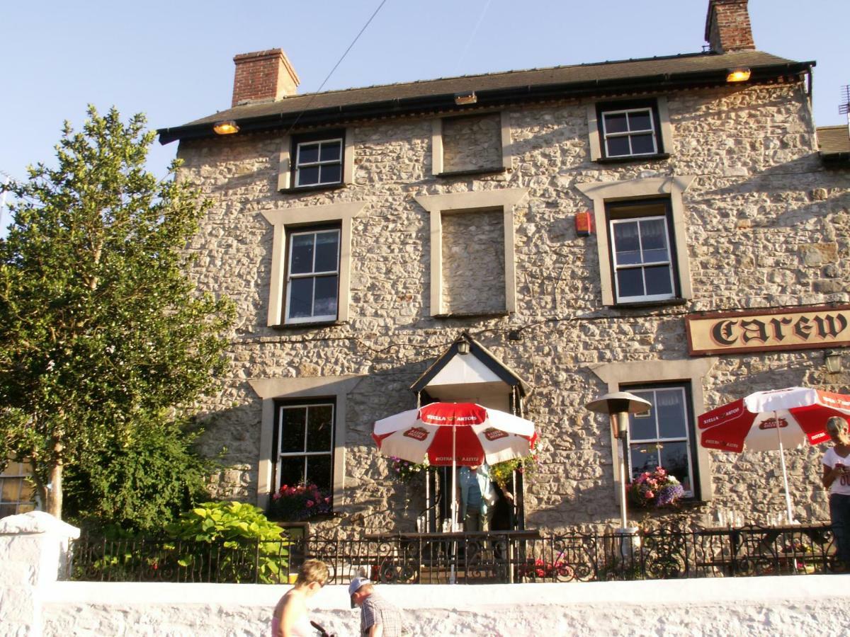 Carew Inn エクステリア 写真